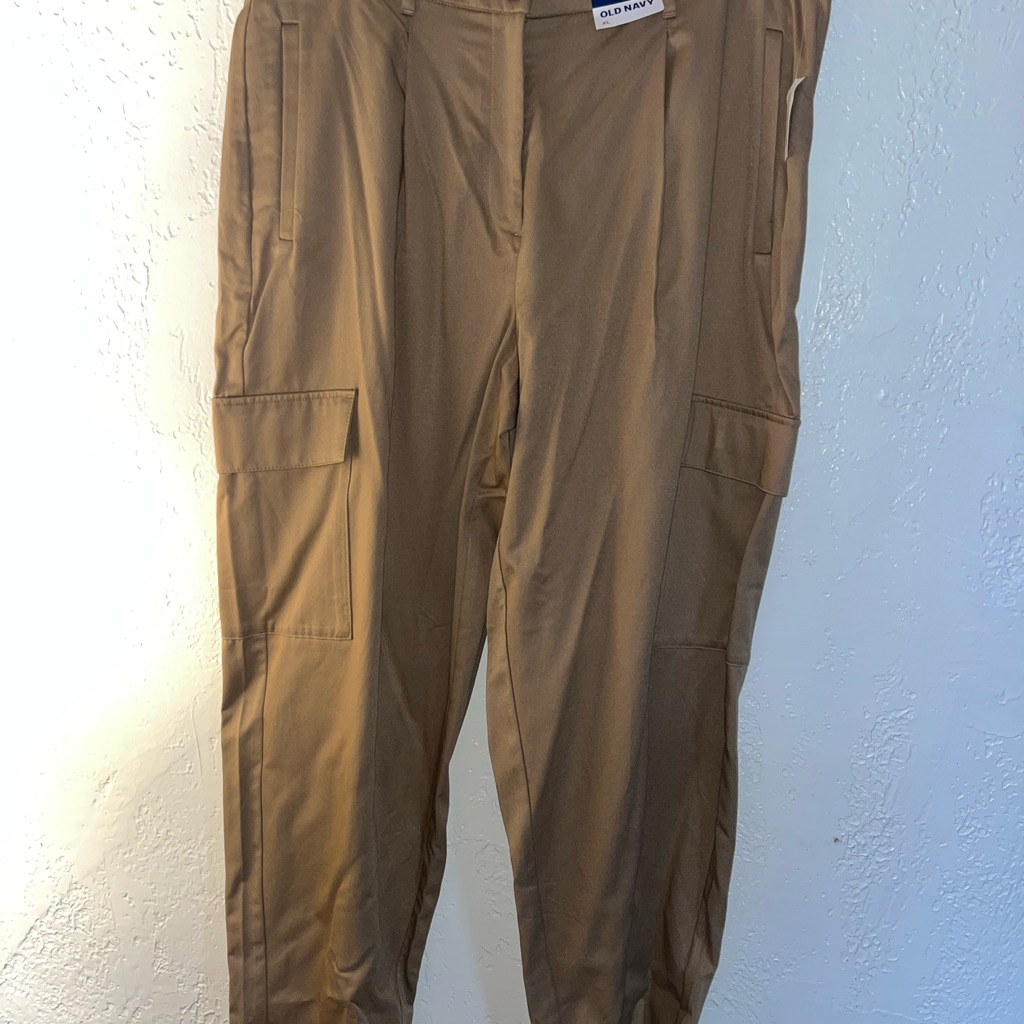 Old Navy Men's Brown Cargo Trousers With Utility Pockets